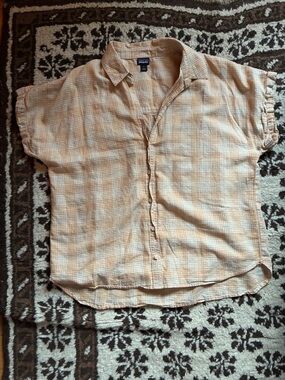 Patagonia Women’s Peach Plaid Short-Sleeve Button-Down